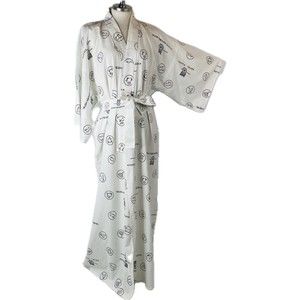 Kyoto Kokusai Hotel White Logo Kimono